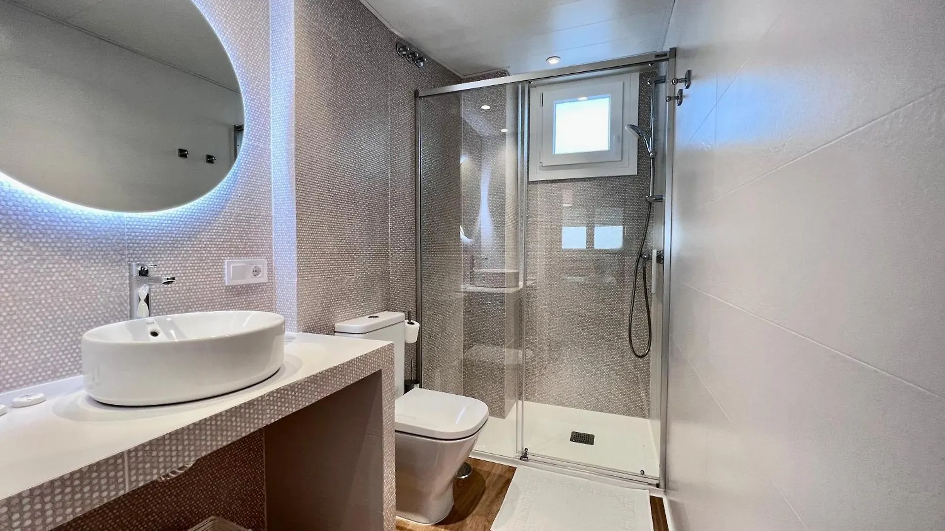 Placentines Luxury Seville Apartment